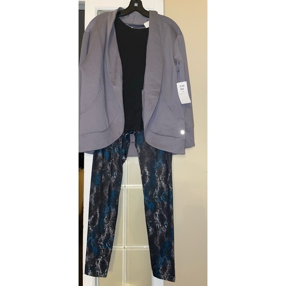 Apana Oslo Cardigan, Tank & Leggings 3 Piece Set - Picture 2 of 7